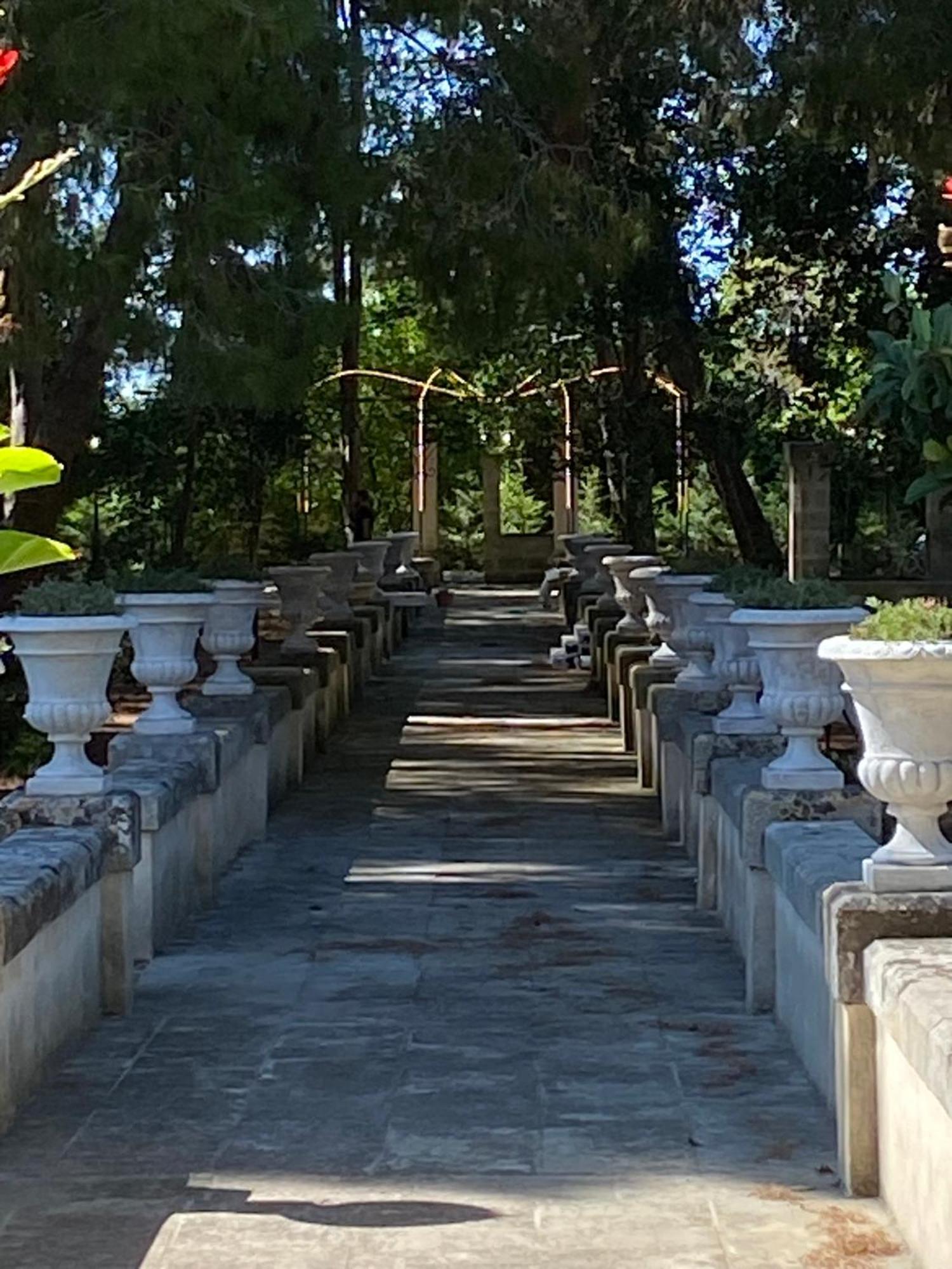 レッチェ Palazzo De Carlo E Il Parco Dei 7 Pozzi Bed & Breakfast エクステリア 写真